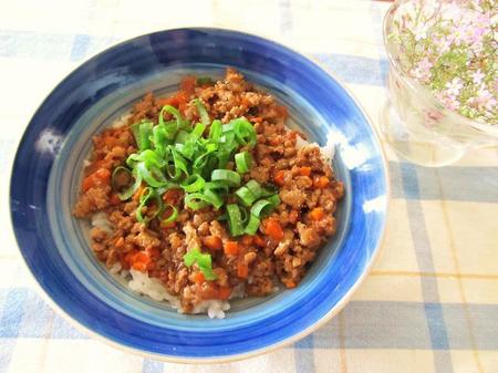 挽肉のあんかけ丼