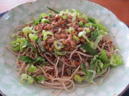 納豆粒マスタードそば
